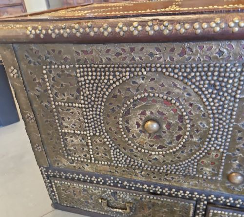 ZINIBAR CHEST MID VICTORIAN - ADDITIONAL PHOTO 6
