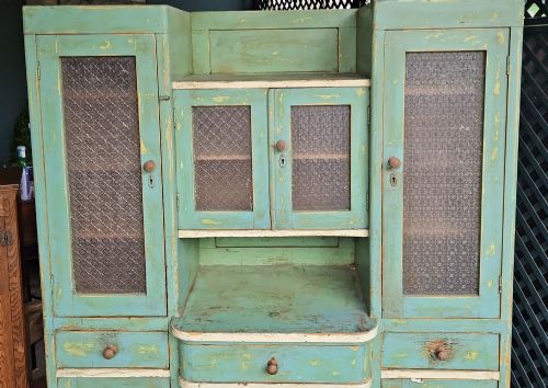 COUNTRY PINE KITCHEN CABINET - ADDITIONAL PHOTO 1