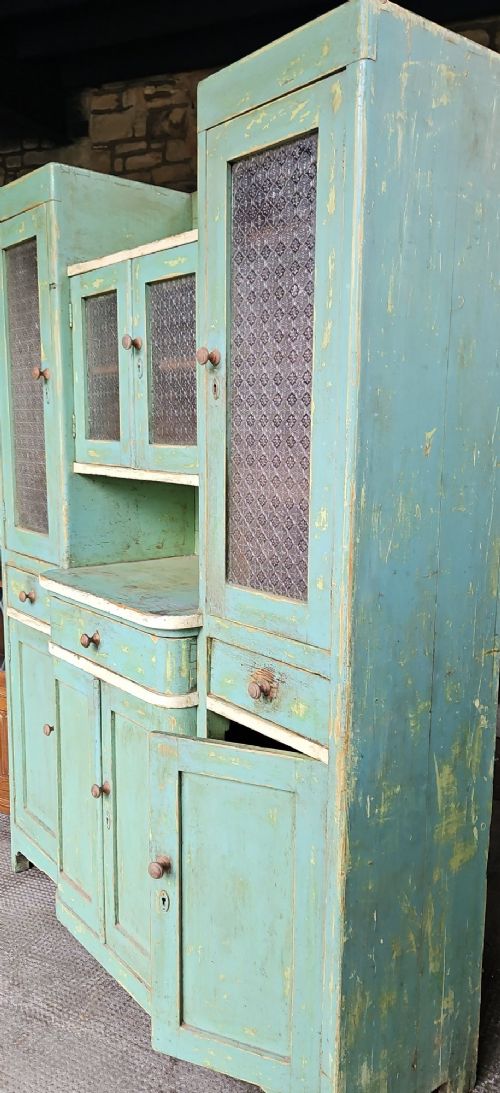 COUNTRY PINE KITCHEN CABINET - ADDITIONAL PHOTO 3