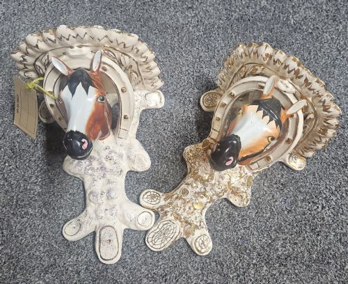 PAIR OF STAFFORDSHIRE POTTERY HORSES HEAD WALL BRACKETS - ADDITIONAL PHOTO 2