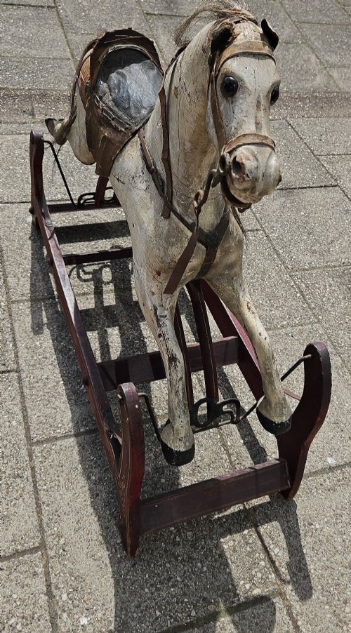 A RARE AMERICAN ROCKING HORSE - ADDITIONAL PHOTO 6