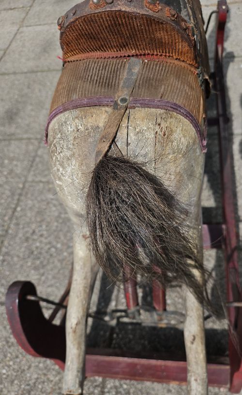 A RARE AMERICAN ROCKING HORSE - ADDITIONAL PHOTO 7