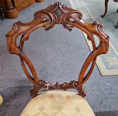 4 VICTORIAN WALNUT CHAIRS - ADDITIONAL PHOTO 8