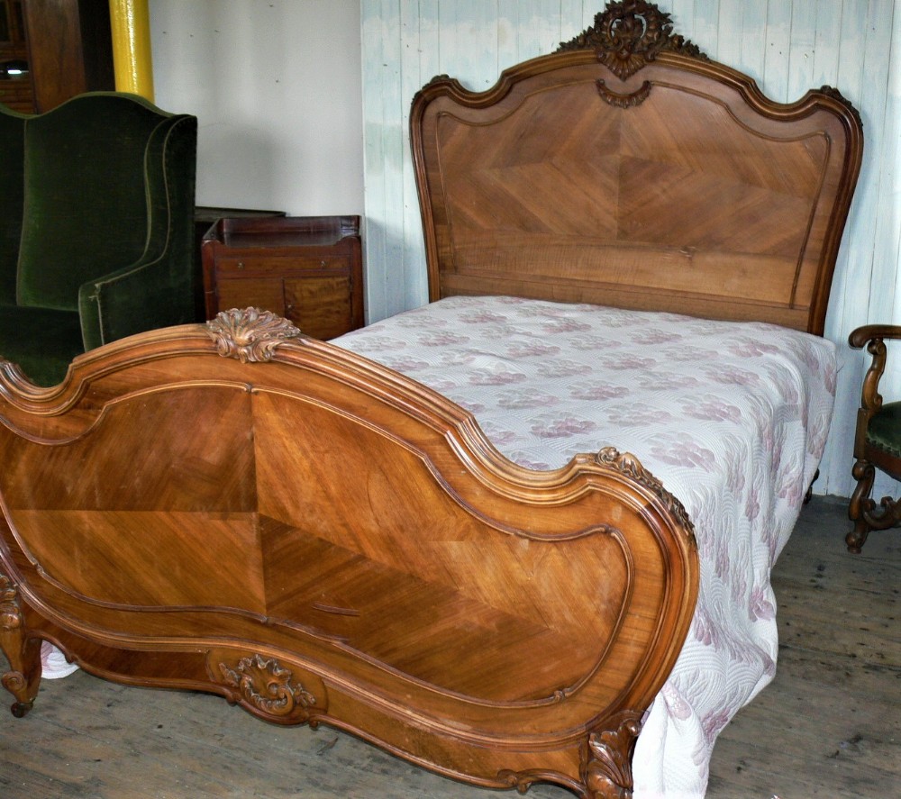 French double bed.