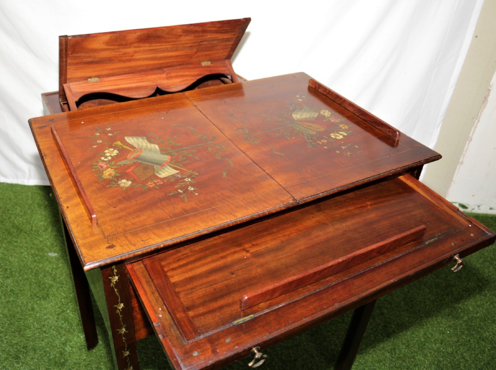 Metamorphic music table. View VIII