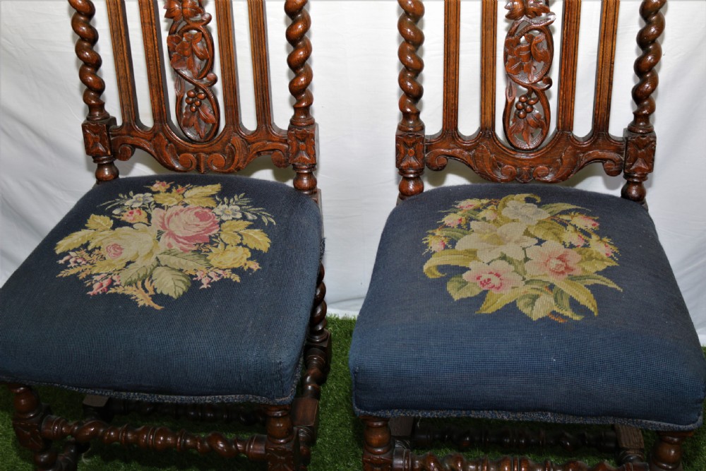 Apair of Victorian side or hall chairs. View II