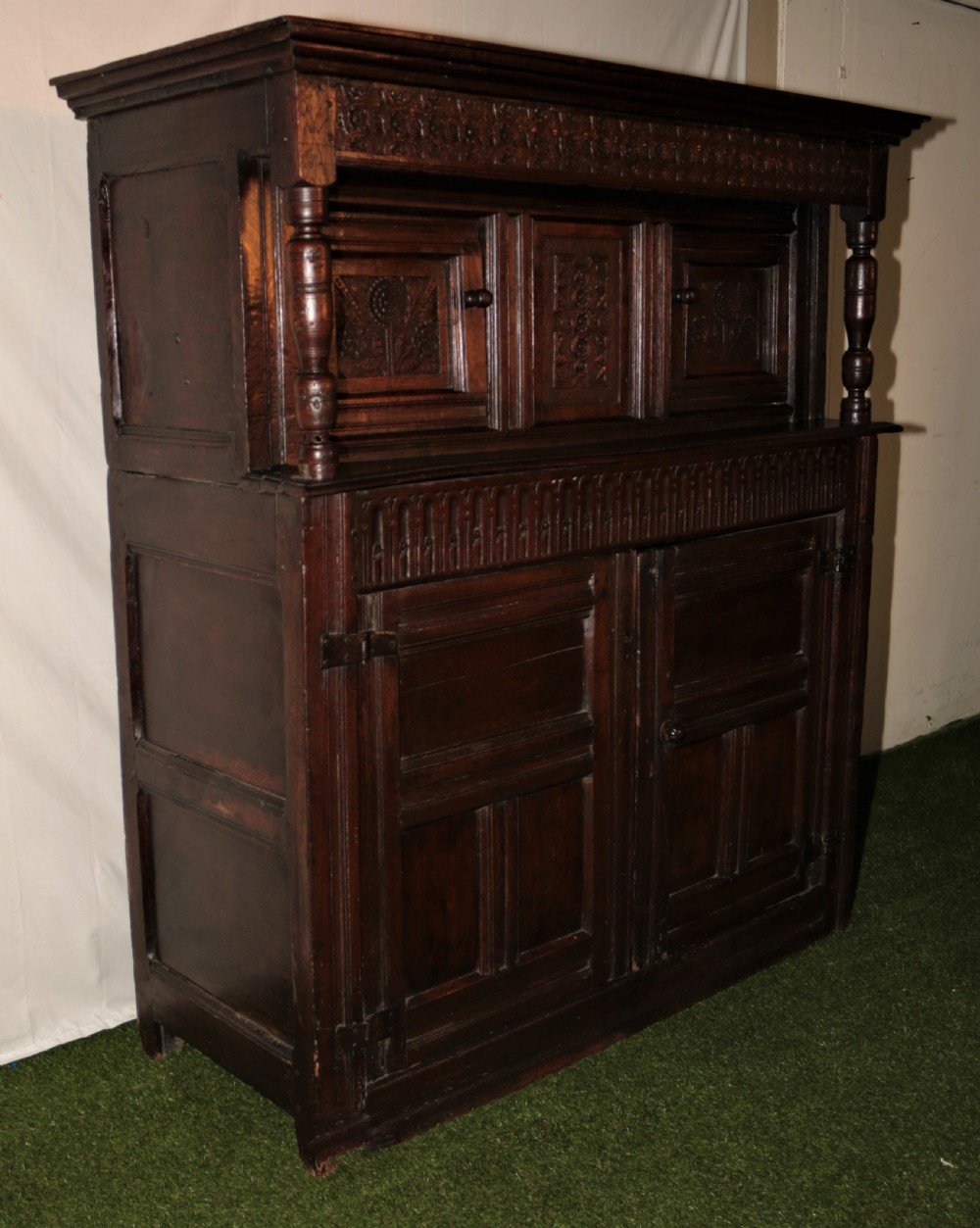 Period oak court cupbourd View VI