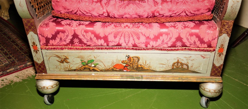 Japanese lacquer Bergere suite. View VIII