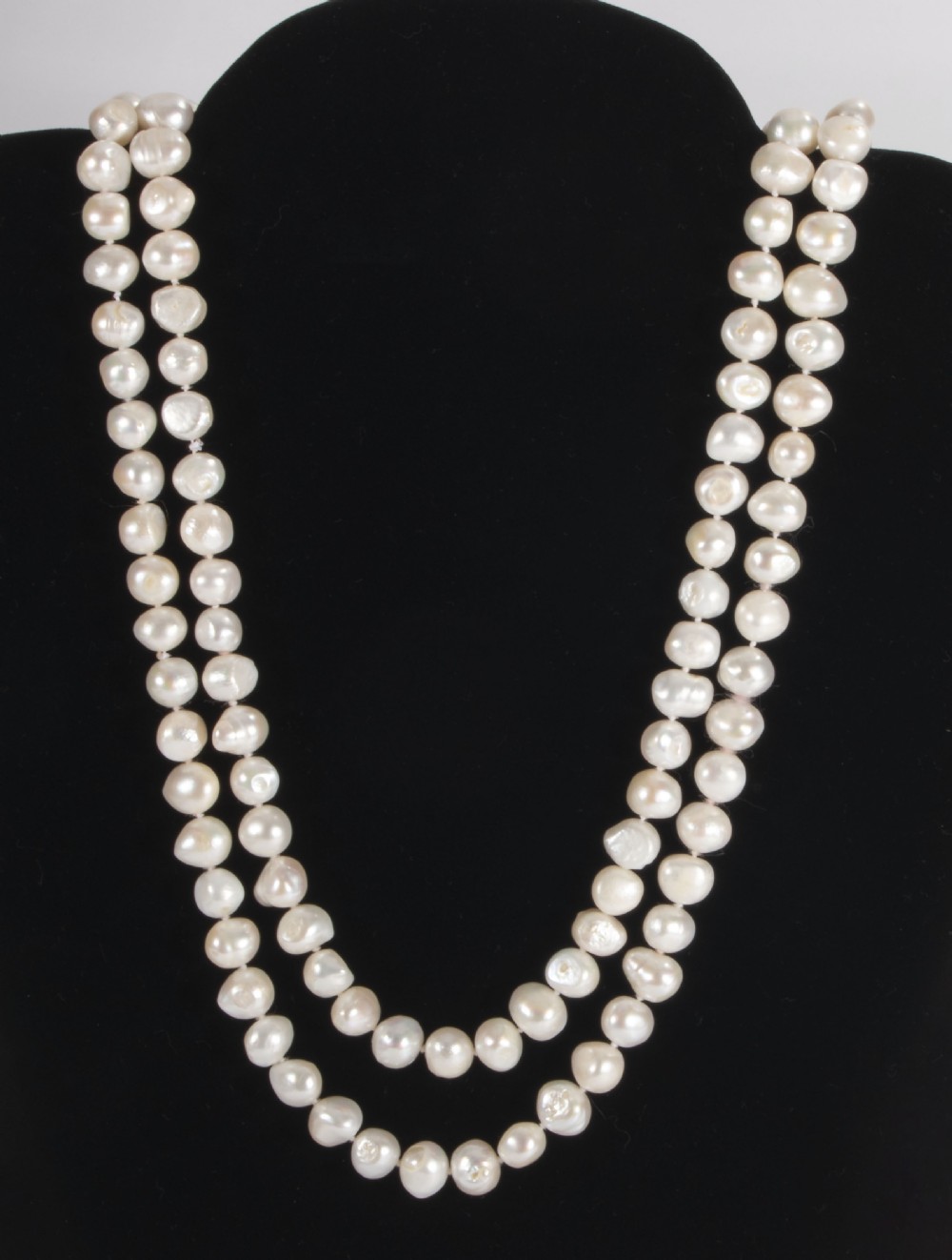 Long string Southsea pearls