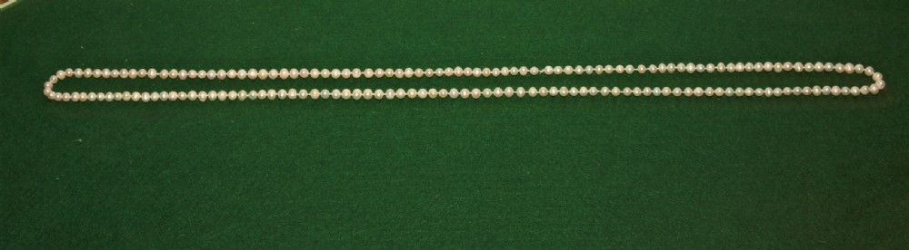 A long string of pearls View IV