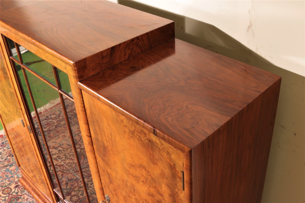 Deca walnut cabinet. View VIII