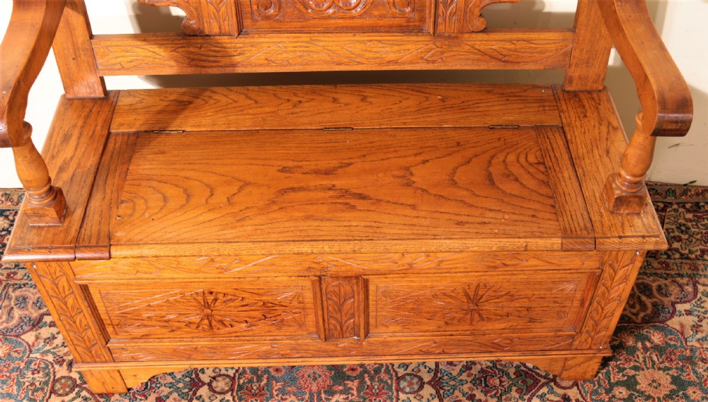 Oak monks bench View IV