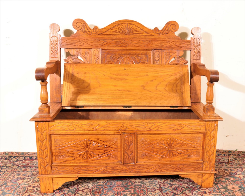 Oak monks bench View VIII