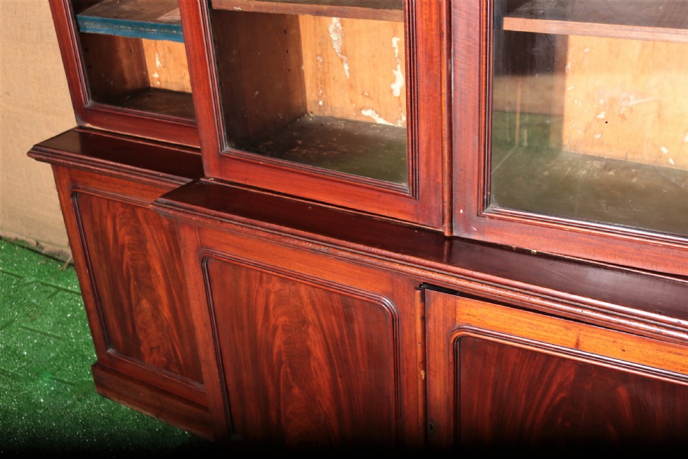 Victorian mahogany breakfront bookcase. View V