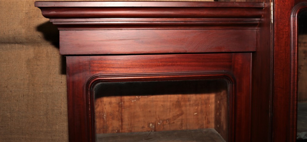 Victorian mahogany breakfront bookcase. View VI