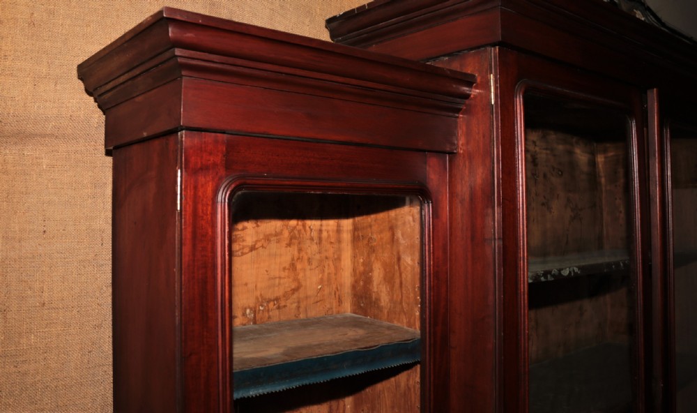 Victorian mahogany breakfront bookcase. View VII