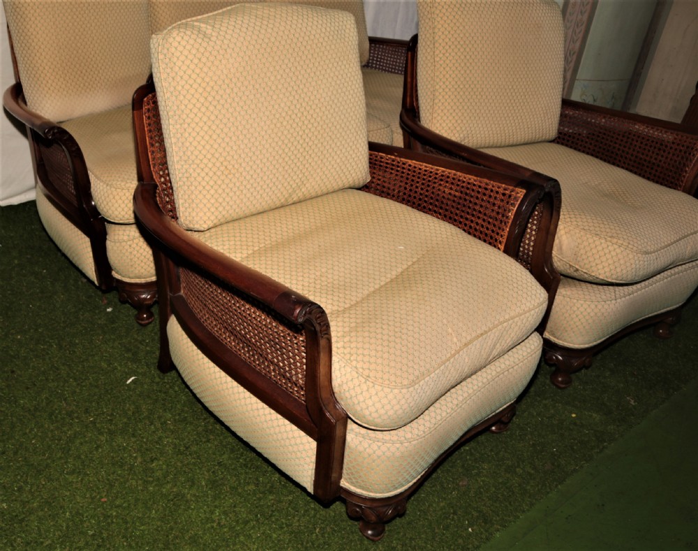 Bergere 3 piece suite. View XII