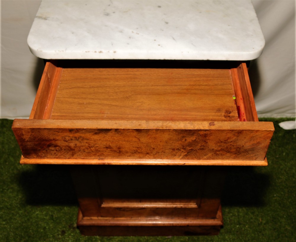 Victorian walnut bedside cabinet. View III