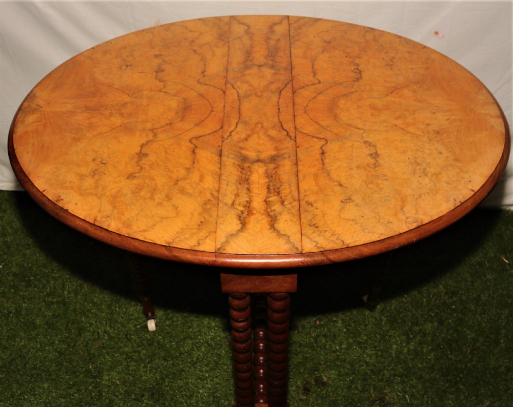 Victorian walnut Sutherland table. View V