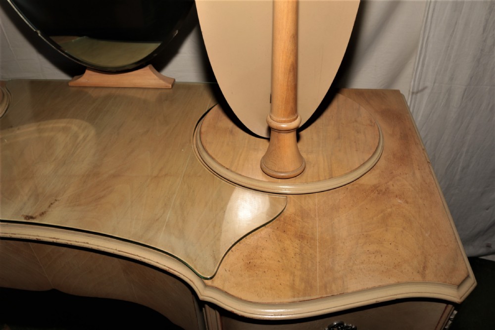 1930 deco walnut bedroom suite. View XII