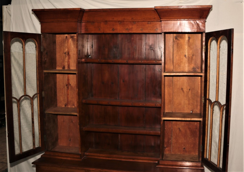 Oak Welch dresser View IV