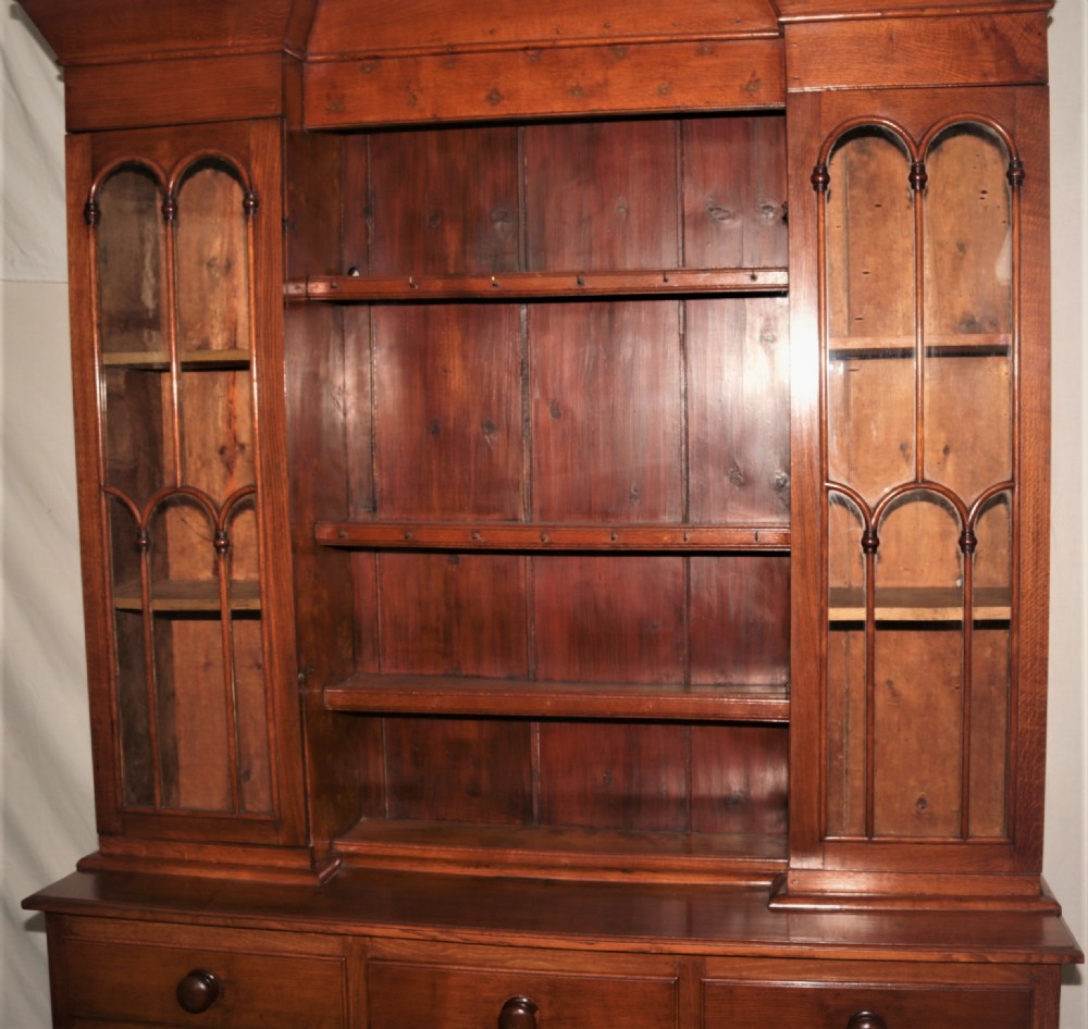 Oak Welch dresser View IX