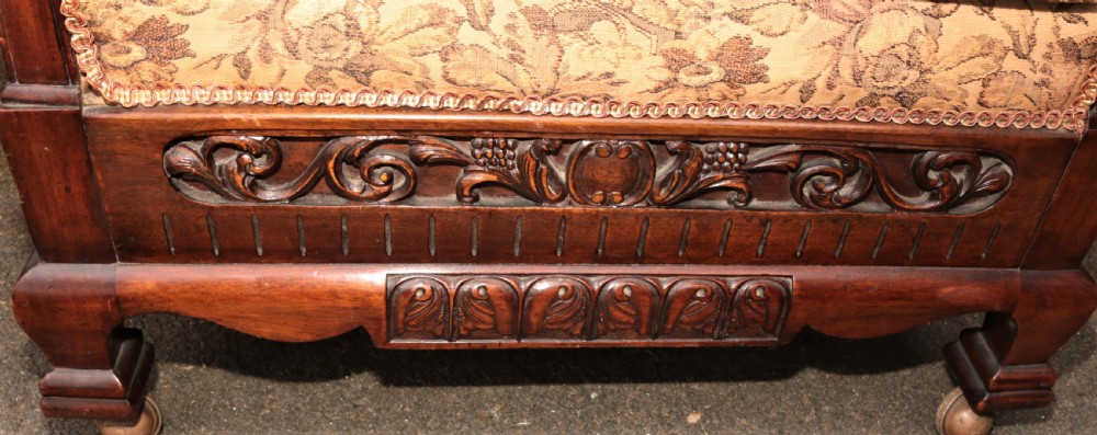 Bergere 3pc suite. View XIII
