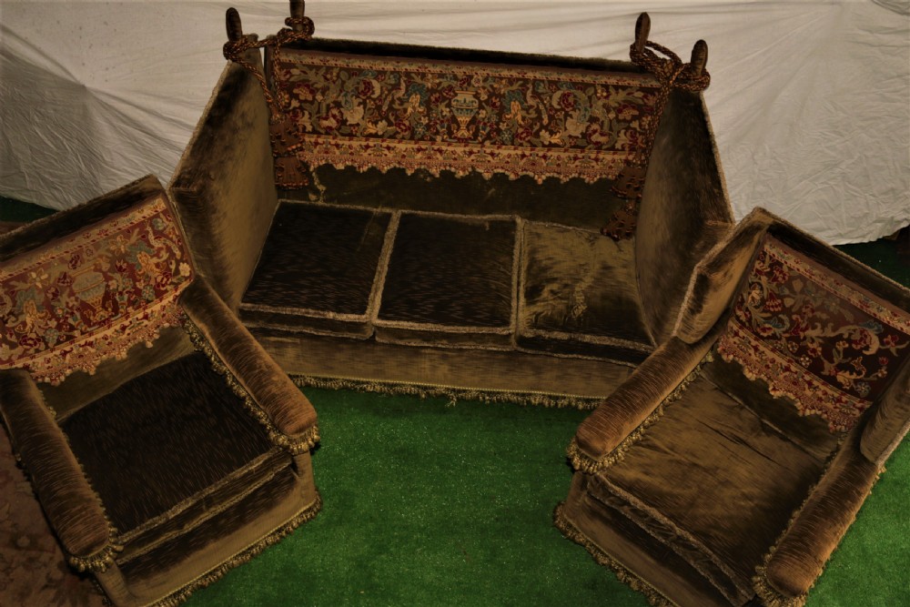 Victorian 3pc suite (HARRODS)
