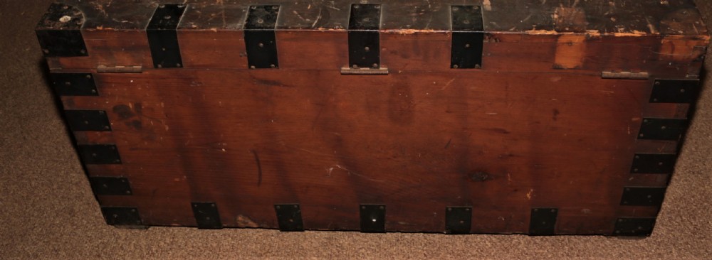 Victorian trunk View X