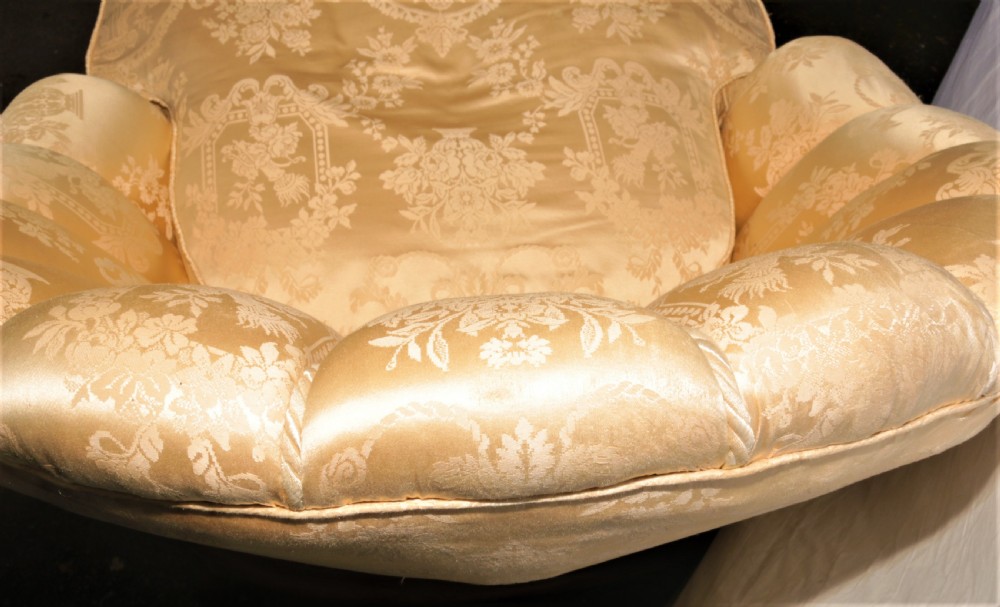 victorian day bed. View IV