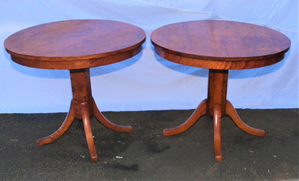A pair of deco tables.