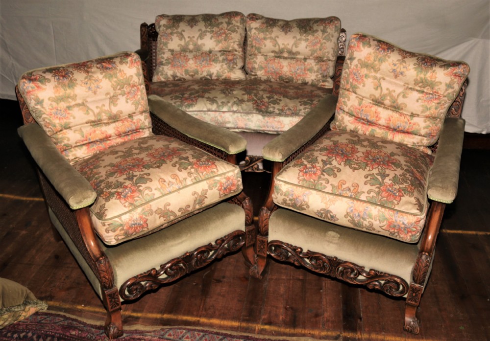 A Bergere suite.