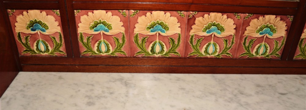 Late Victorian bedroom suite. View XII