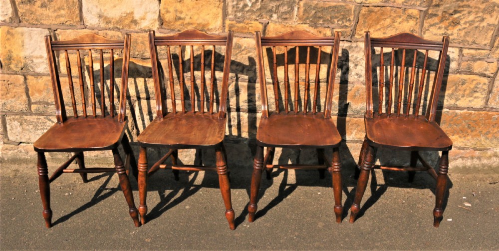 A set of 4 kitchen chairs.