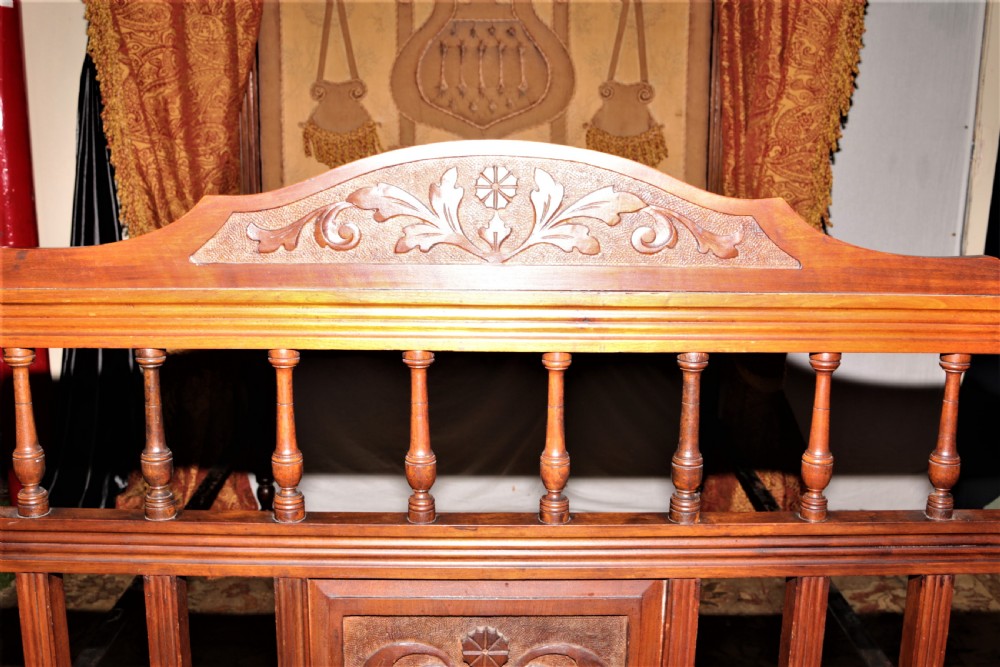 Wonderful late Victorian bed. View V