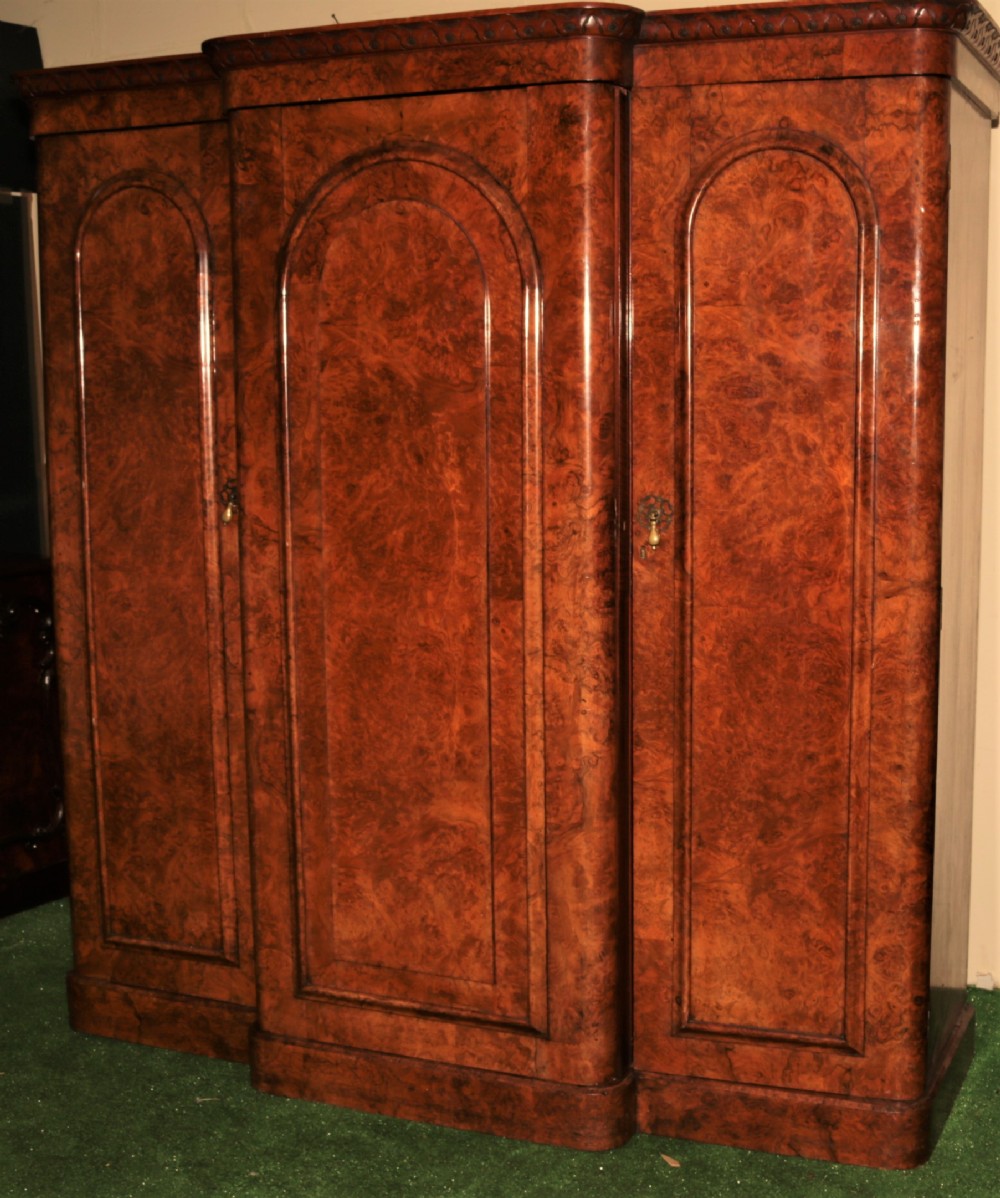 Wonderful Victorian walnut 3 door wardrobe