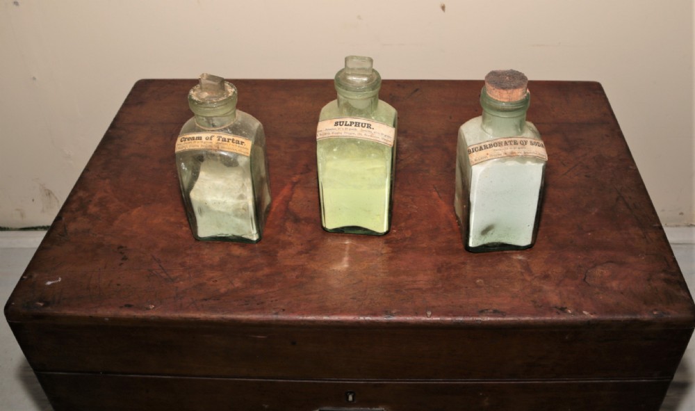 Apothecary box Victorian. View XI