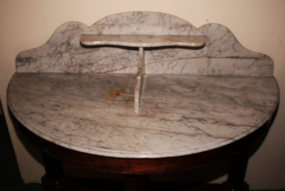 Victorian washstand. View VI
