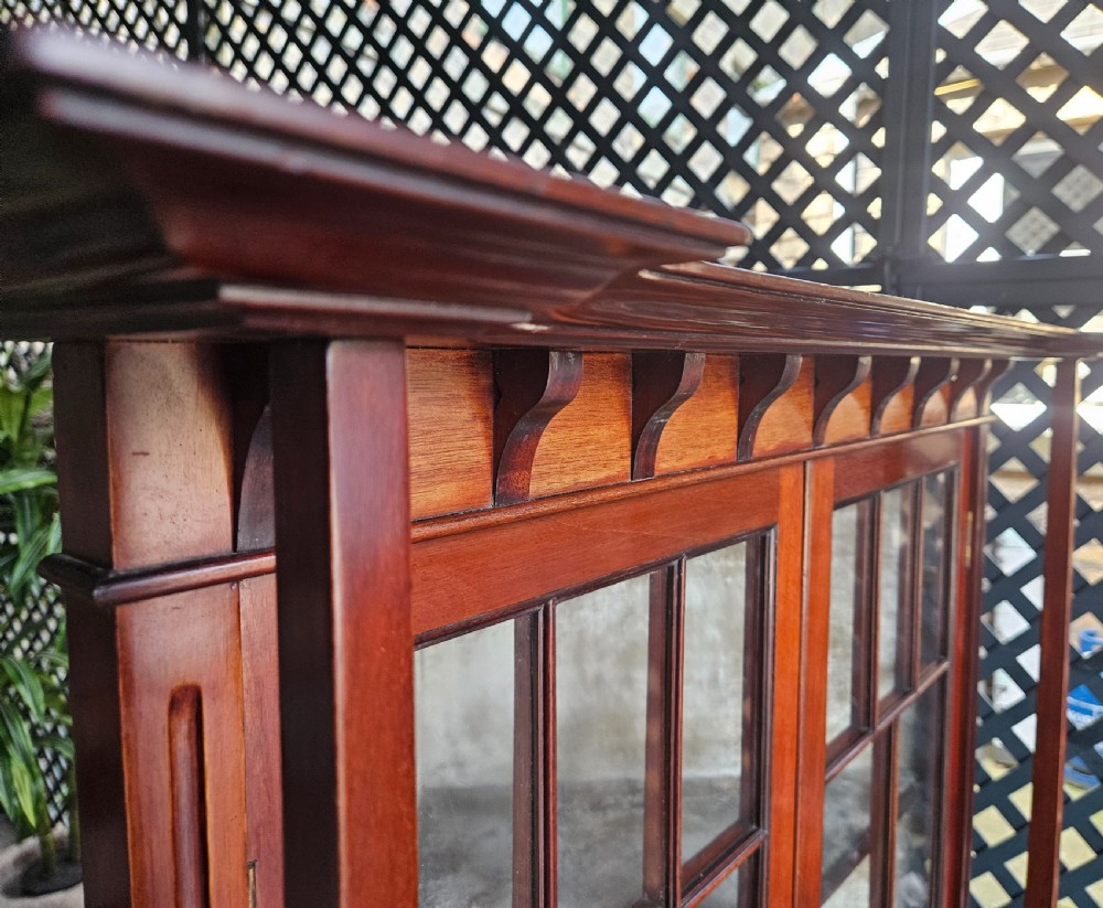 Art nouveau corner cabinet  View VIII
