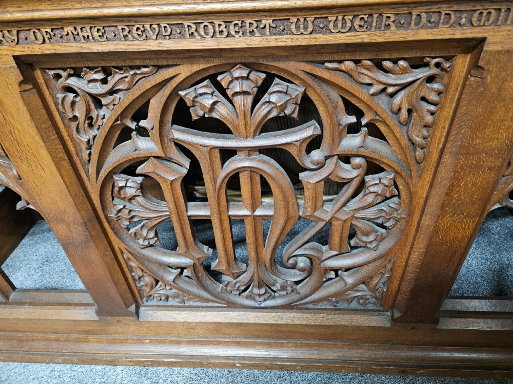 Oak Alter table. 
 View V