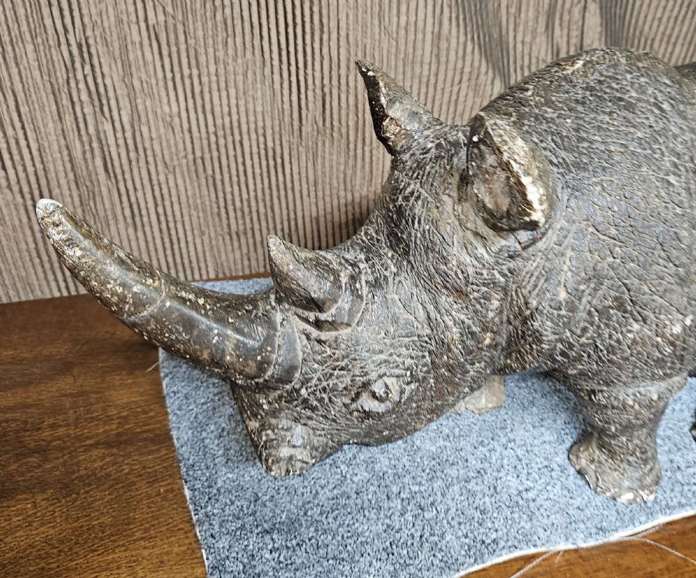 Very rare Rhino figure  View II