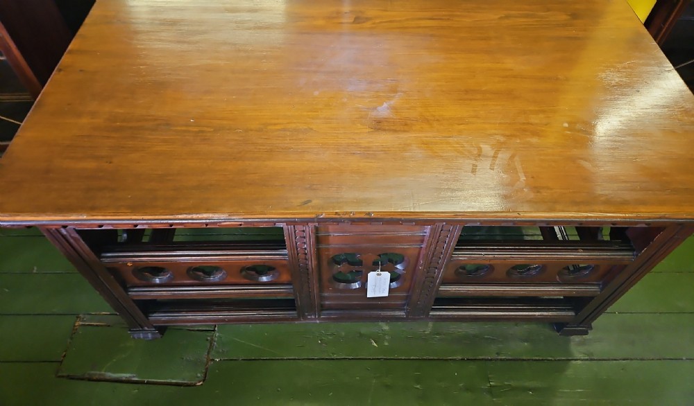 An alter table Victorian.  View IV