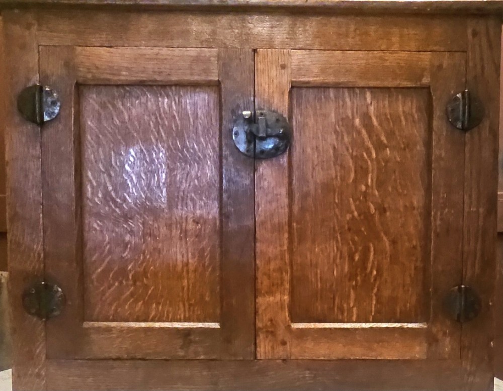 Early mouse man table cabinet.