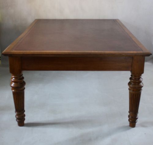 A MAHOGANY VICTORIAN LIBRARY TABLE - ADDITIONAL PHOTO 2