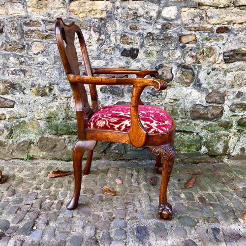 GEORGE II STYLE WALNUT DESK CHAIR - ADDITIONAL PHOTO 1