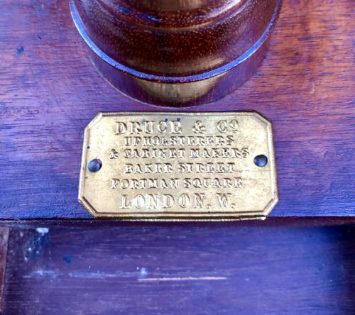 MID 19TH CENTURY MAHOGANY TILT TOP WINE TABLE - ADDITIONAL PHOTO 3