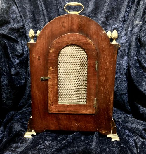 AN EDWARDIAN MAHOGANY MANTEL CLOCK - ADDITIONAL PHOTO 5