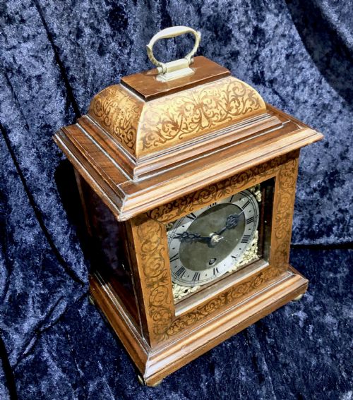A WILLIAM III STYLE BRACKET CLOCK - ADDITIONAL PHOTO 2