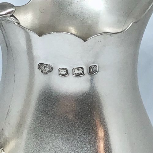 A SILVER BALUSTER SHAPED MILK JUG - ADDITIONAL PHOTO 4