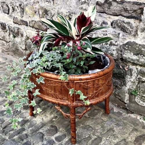 AN ARTS AND CRAFTS MOVEMENT PLANTER - ADDITIONAL PHOTO 1